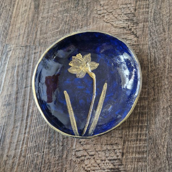 Handmade clay trinket dishes with gold trim (Large) - Image 3